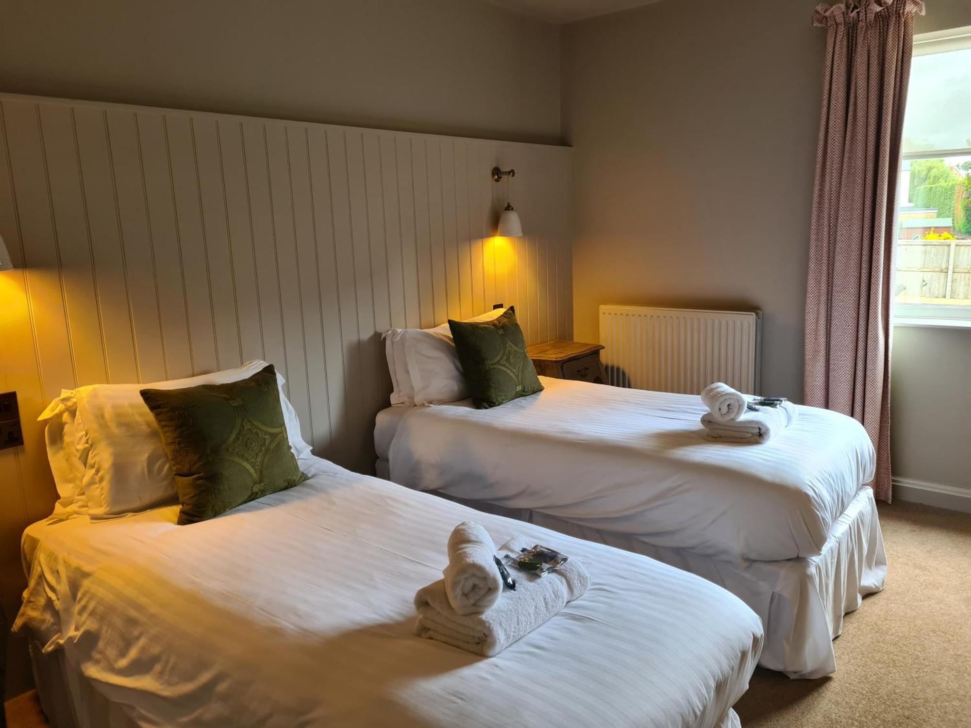 Priory Inn Τέτμπουρι Εξωτερικό φωτογραφία