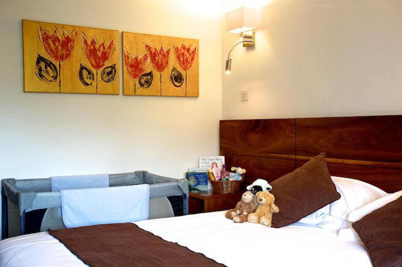 Priory Inn Τέτμπουρι Εξωτερικό φωτογραφία